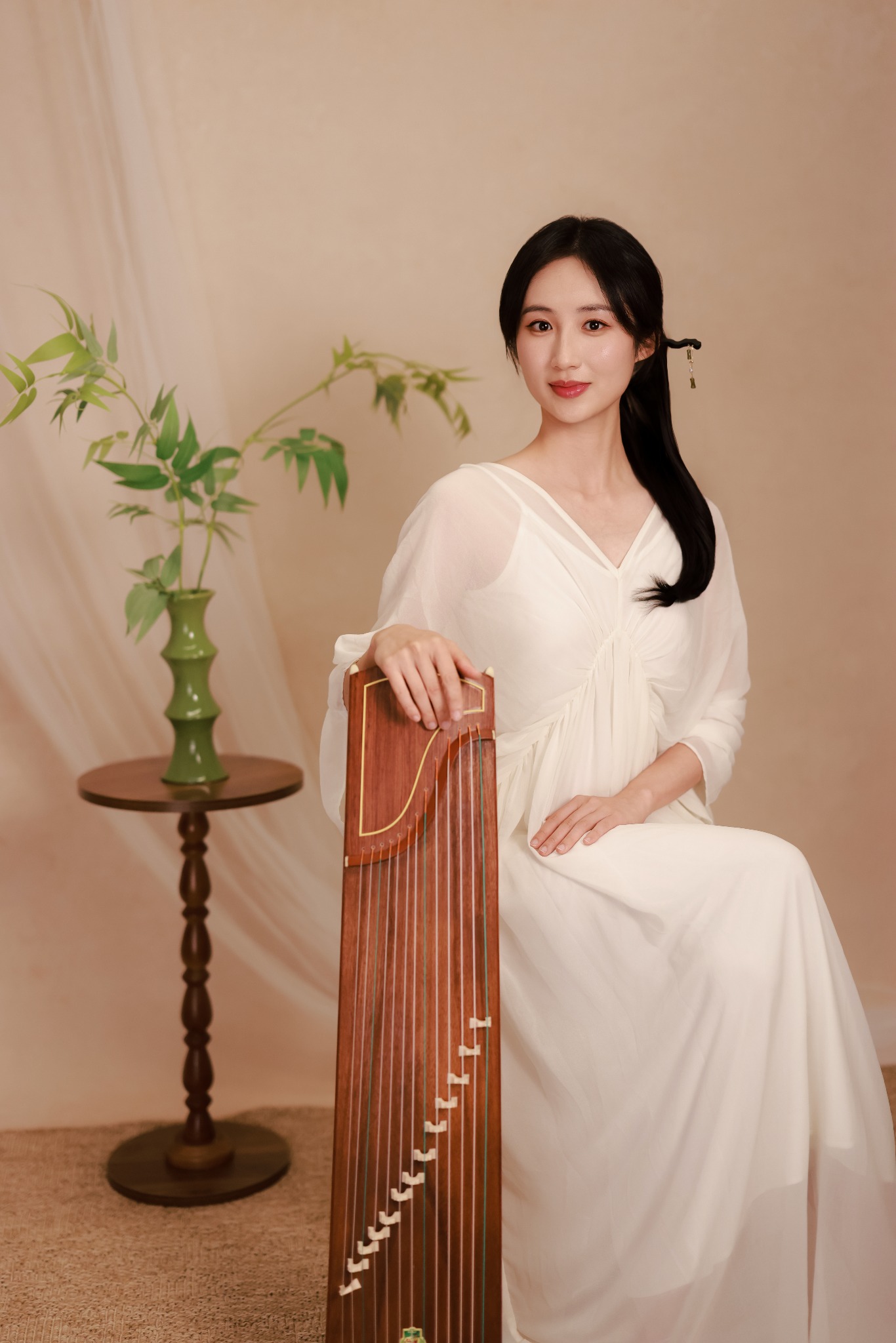 Xinping Zuo 左欣平 — 古筝肖像