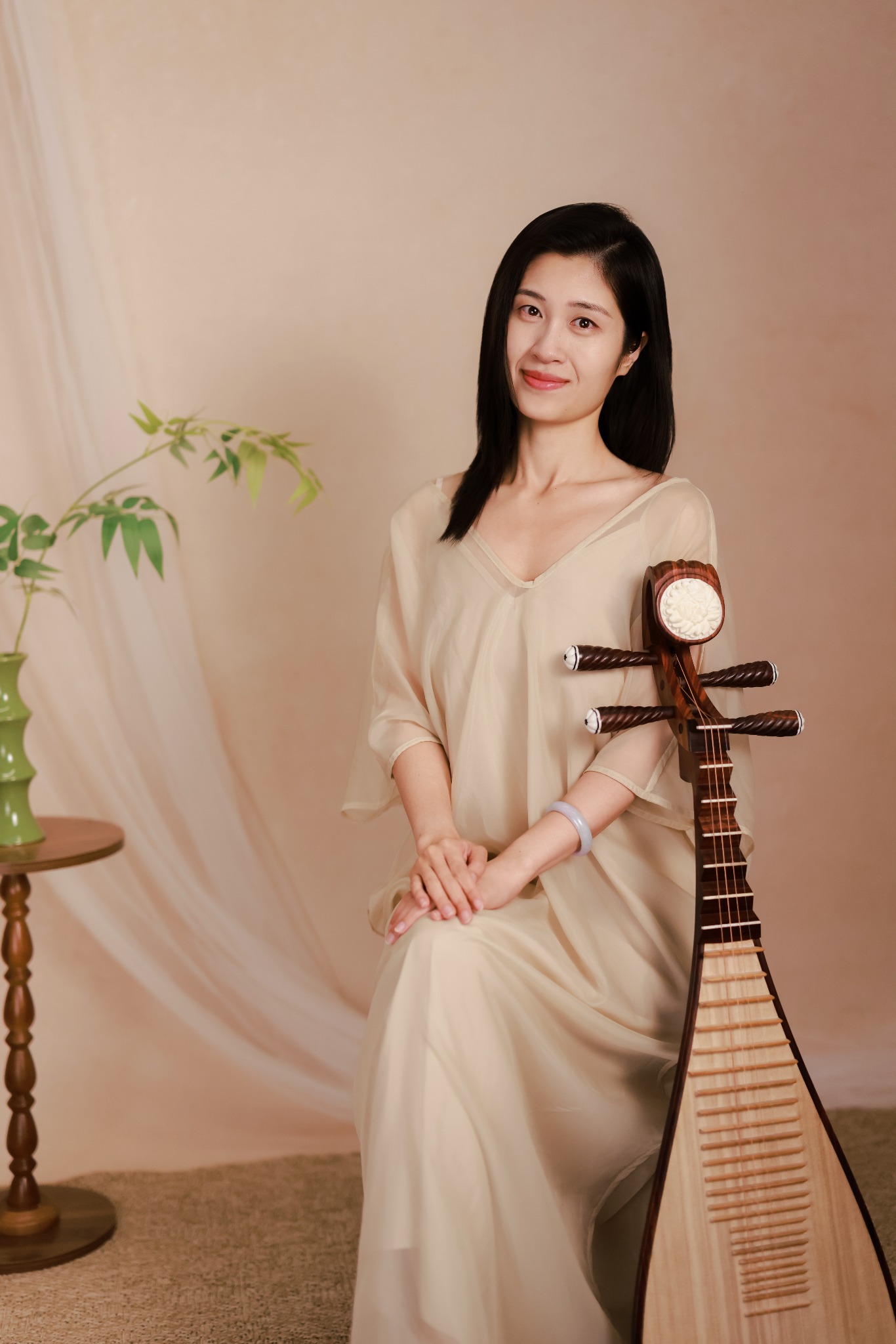 Yanan Huo 霍亚楠 — 琵琶肖像